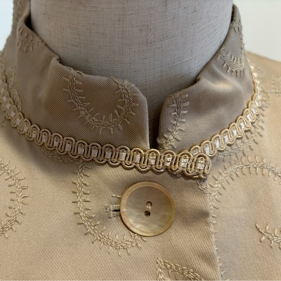 NWOT TAN EMBROIDERED RELAXED FIT JACKET W MANDARIN COLLAR & ABALONE BUTTONS 8P - Picture 7 of 14